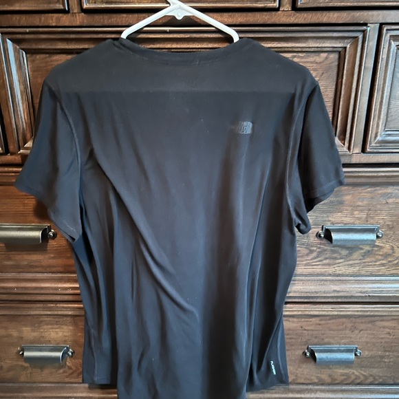 Womens North Face flash dry T-shirt - Picture 3 of 4